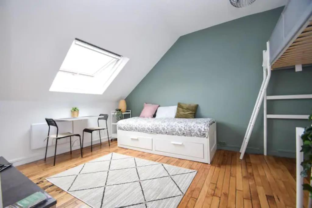 Disponible - Appartement Entier - 10Mn Rer B Aeroport Cdg - Paris Gare Du Nord, T11 Express, Le Bourget, Tout Equipe, Netflix Gratuit, 3 Personnes, 4Eme Etage, Escaliers, Parc Des Expositions, Parking Rue Gratuit Apres 19H 德朗西 外观 照片