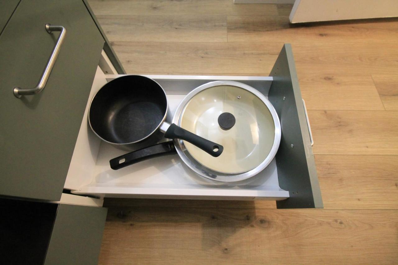 Disponible - Appartement Entier - 10Mn Rer B Aeroport Cdg - Paris Gare Du Nord, T11 Express, Le Bourget, Tout Equipe, Netflix Gratuit, 3 Personnes, 4Eme Etage, Escaliers, Parc Des Expositions, Parking Rue Gratuit Apres 19H 德朗西 外观 照片
