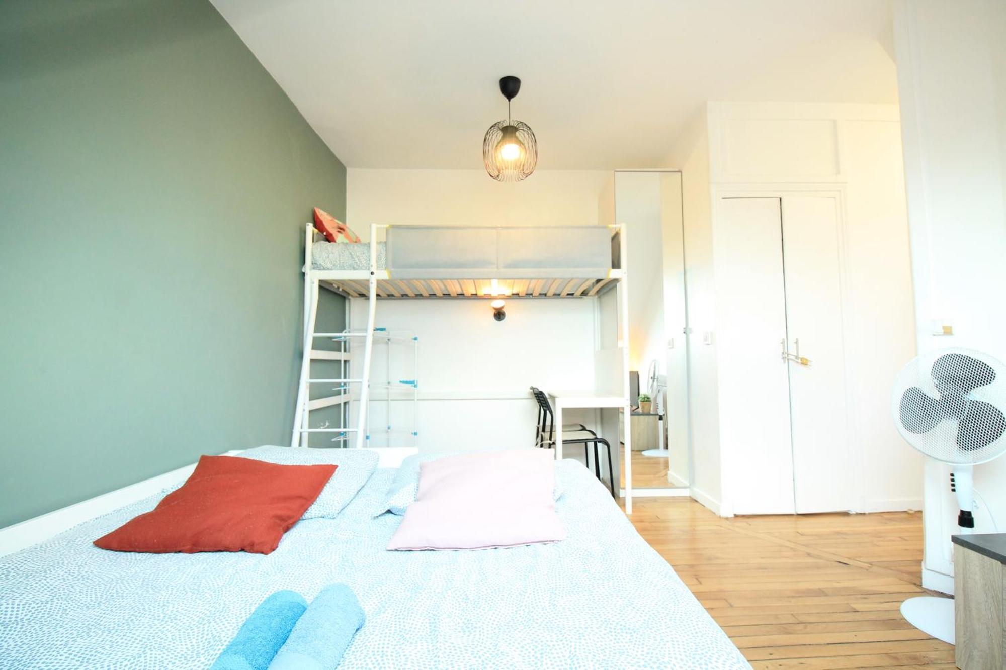 Disponible - Appartement Entier - 10Mn Rer B Aeroport Cdg - Paris Gare Du Nord, T11 Express, Le Bourget, Tout Equipe, Netflix Gratuit, 3 Personnes, 4Eme Etage, Escaliers, Parc Des Expositions, Parking Rue Gratuit Apres 19H 德朗西 外观 照片